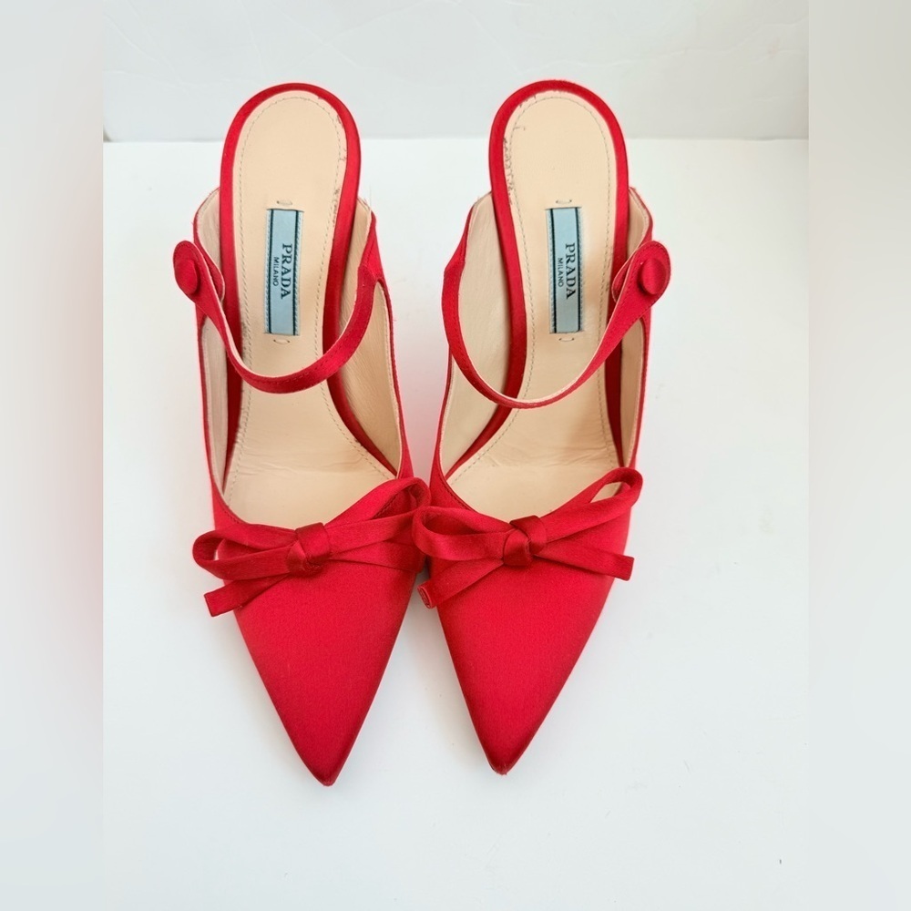 Prada Red Satin Patent Sculpted Bow Wedge heel Mary Jane pumps EU 37 - Picture 2 of 11